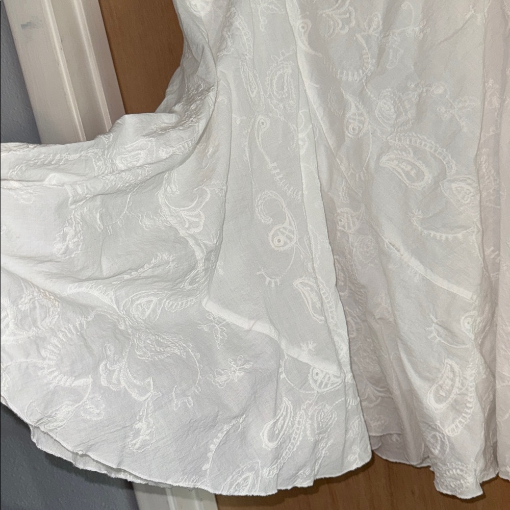 NWOT JKLA California Elegant White Embroidered Skirt with Lining Size Large - Picture 3 of 5